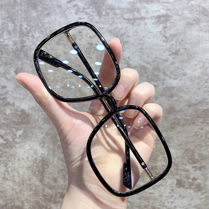 Glasses myopia women anti-blue light radiation-resistant vegan facial theorizer large face black frame mesh red eyes Korean version wave can be matched with degrees