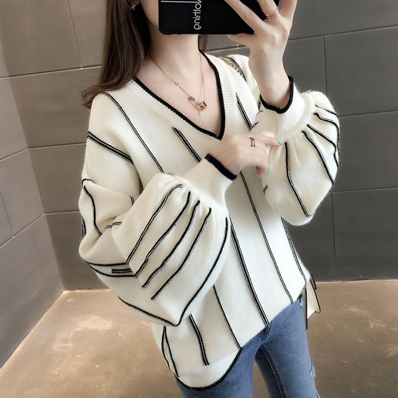 2021 spring and autumn new pullover sweater Korean version striped V-neck fashion bubble sleeve loose student sweater women's trend