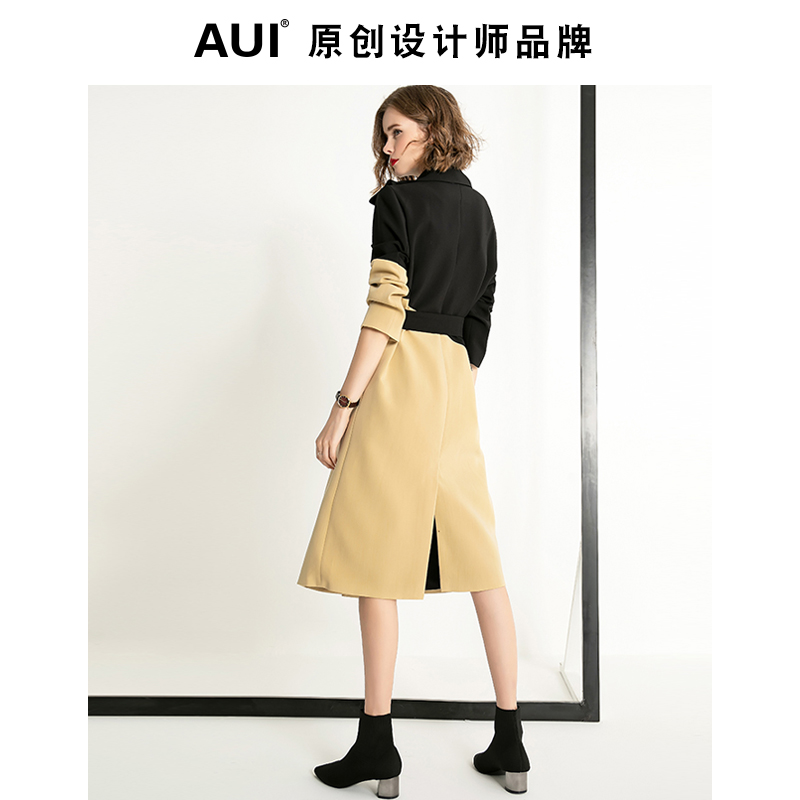 AUI bầu không khí thời trang thiết kế cảm giác nhấn mô hình nữ áo gió trên đầu gối 2019 mùa xuân và mùa thu khí mới áo khoác