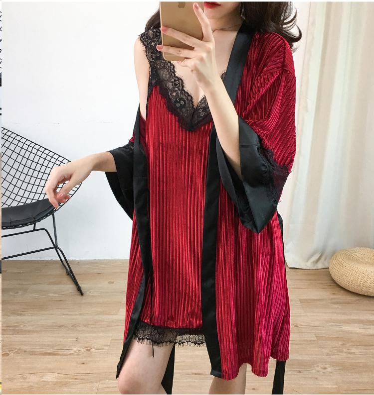 Đồ ngủ Phụ nữ Mùa đông Vàng Hàn Quốc Nhung Sexy Váy ngủ cho người lớn Ấm áp Ấm áp Mặc Midnight Glamour Nightgown váy ngủ 2 dây