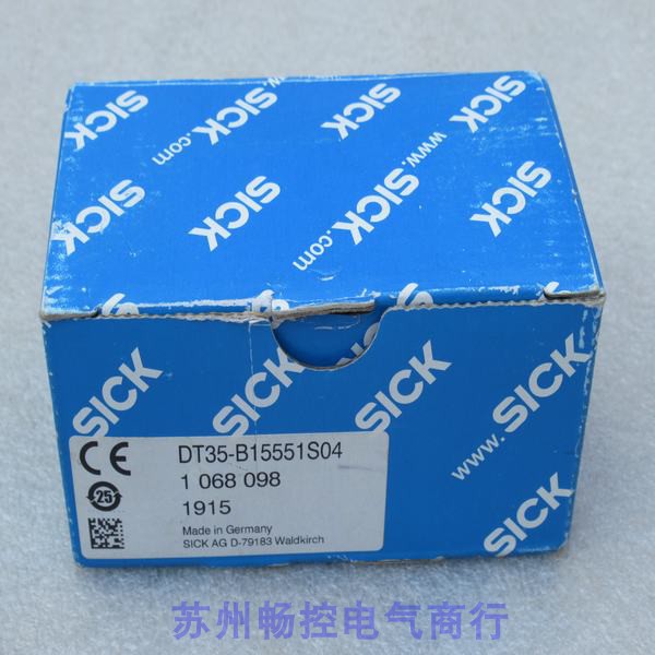 * Shipping on the same day * New SICK Schick sensor DT35-B15551S04 spot 1068098