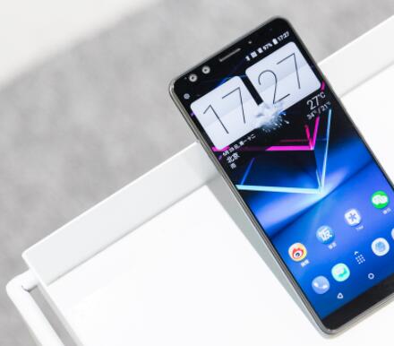 Htc U12 上手测评 搜搜好物的我爱搜罗 Htc U12 上手测评 搜搜好物的我爱搜罗