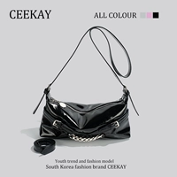 Черный подарочный пакет шкафа для доставки