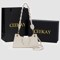 Белый подарочный пакет