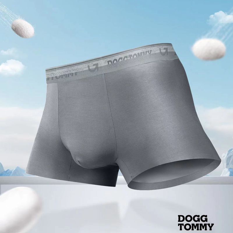 4 Pieces with Free Shipping) Dynamic Tommy Solid Color Men's Seamless Boxer Briefs Mid-Waist Modal Silk Crotch Shorts