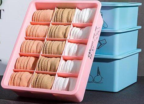 Socks containing box 24 gaggly covered net red no lid separating Doge children oversized bra boxed cloakroom