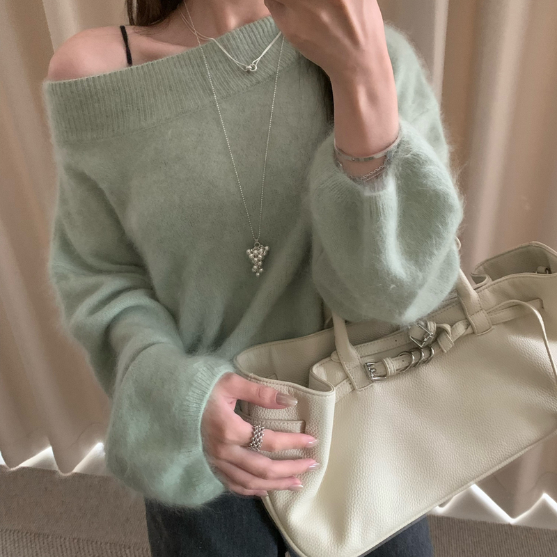 The Leaf One-Shoulder Pullover Sweater for Women, Autumn and Winter, Can Be Worn as a Cross-Shoulder Knit Top, 88% Merino Wool, Bf815