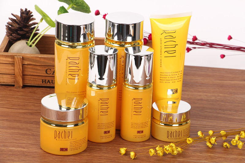 Sản phẩm chăm sóc da dòng mỹ phẩm Laiwuer L-VC Dòng sản phẩm chăm sóc da dạng lỏng Kem nền che khuyết điểm dưỡng ẩm mạnh mẽ - Nền tảng chất lỏng / Stick Foundation kem nền demyself