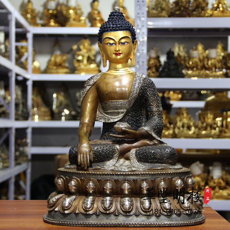 A ruler of five Sakyamuni Buddha hidden in a collection of pure bronze and gold retro-Sakyamuni Buddha's three pavers of Buddha can be hidden