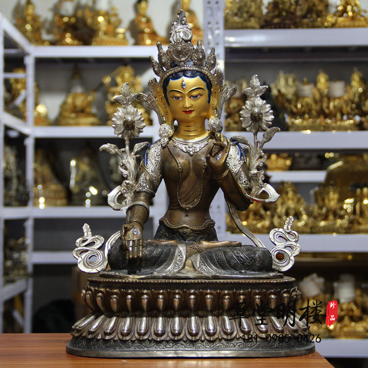 Tibetan Buddhism enshrines white-degree mother Buddhism for the mercy of the Nepali one-foot-five-square-golden Buddha statue of the Buddha.