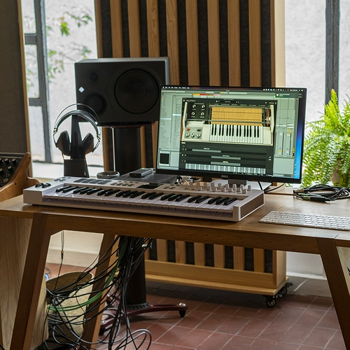 Arturia /Франция Keylab Essential 3 -е поколение 49/61/88