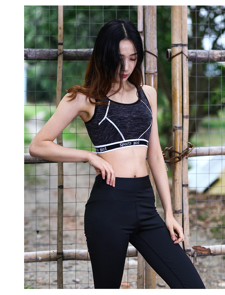 Khuôn mẫu cup vẻ đẹp trở lại áo ngực thể thao chống sốc thu thập lại 4 khóa phần áo ngực tập thể dục đào tạo yoga thoáng khí đồ lót áo khoác tập gym nữ