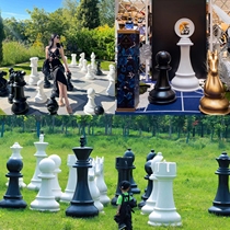 Customized large chess fiberglass sculpture black and white chess piece window decoration real estate square garden landscape
