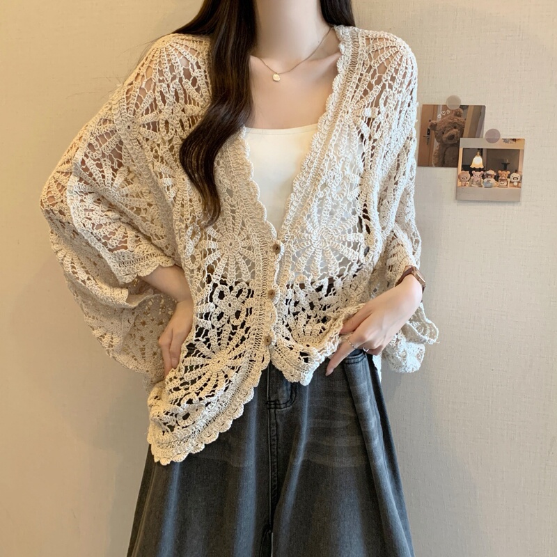 Plus Size Women's French-Style Solid Color Lace Hollow Cardigan Jacket for Summer, Slimming and Elegant Outerwear for Chubby Women, Trendy Top