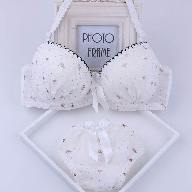 Đồ lót Panties Một Set của Nữ trung học phổ thông cô gái Sexy Thu thập Sidon Hàn Quốc phiên bản của vú nhỏ áo ngực mùa hè