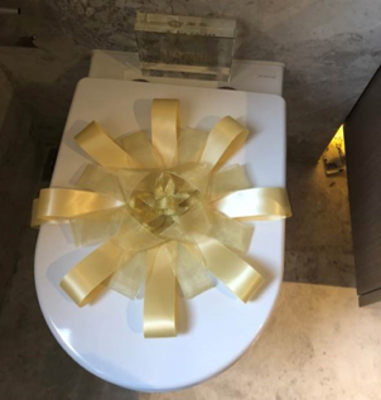 Toilet cover decoration model room decoration hotel toilet cover decoration toilet towel matching decoration