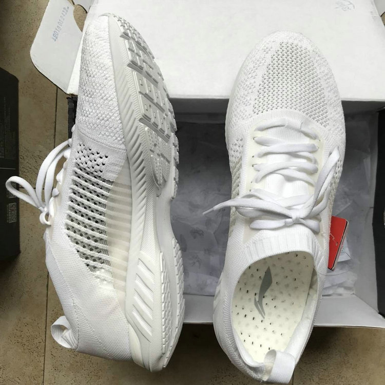 Good price Li Ning ultra light 15 16 generation men's running shoes ARBN009-3-2 ARBP009-3