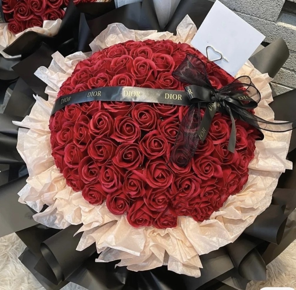 Rose Gift Bouquet Pink Red Perfumed flowers Yongsheng emulation flowers full of stars to send girlfriend's best friend Valentine's Day-Taobao