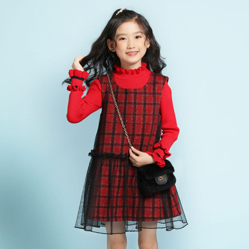 Girl's Sweater Kit Dress in autumn winter Mode of Big Child Red Hairdress Backlay Two Wears Dress