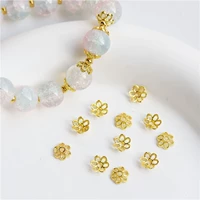 Около 50 золотых 6 -мм жемчуга