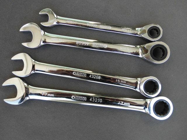 Shida ratchet wrench one-way two-way quick wrench fine polishing with switch ratchet wrench plum opening quick wrench