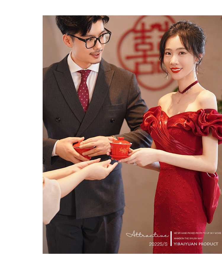 Вечернее платье, открытые плечи, крой «рыбий хвост»    