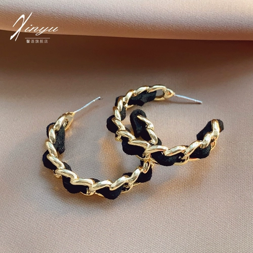 Модные серьги, в стиле Шанель, легкий роскошный стиль, яркий броский стиль