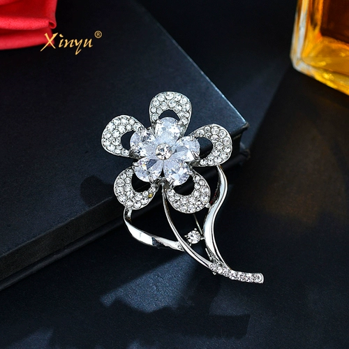 Изысканная блестящая модная брошь, универсальная демисезонная куртка, свитер, костюм, аксессуар, в цветочек, простой и элегантный дизайн