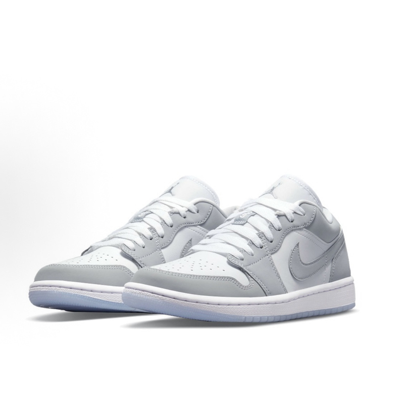 Jordan Air Jordan 1 Non-Slip Low-Top Comfortable Retro Basketball Shoes Gray and White Dc0774-105