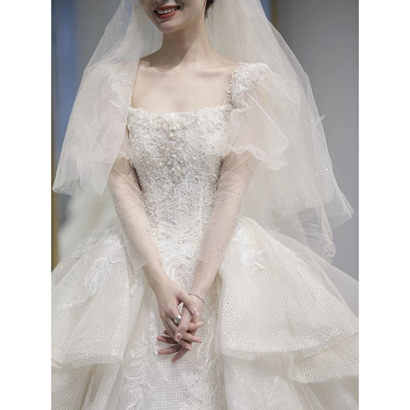 Retro winter wedding dress for princess, french style, 2023 collection, suitable for teen Retro winter wedding dress for princess, french style, 2023 collection, suitable for teen