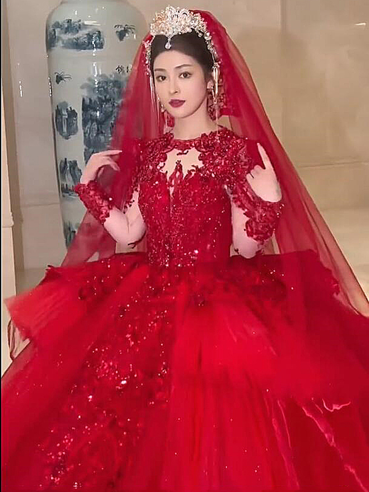 Advanced winter red wedding shoes for bride, 2023 collection, high-end, Chinese style, long sleeve, fitted