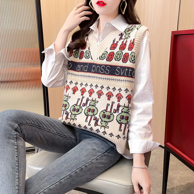 Early autumn vest vest knitted 2021 new women's trend fashion outerwear autumn and winter V-neck loose Korean V-neck