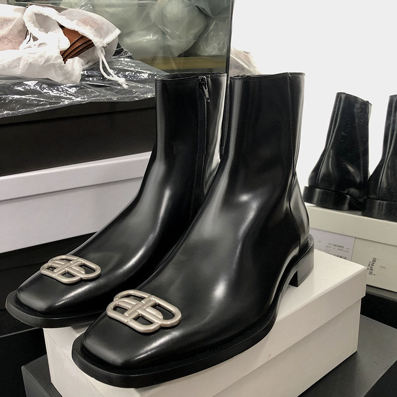 b Home Black square head men and women Martin boots 22 Autumn winter new middle cylinder Letters Boots Metal Buckle Laced Chelsea Boots