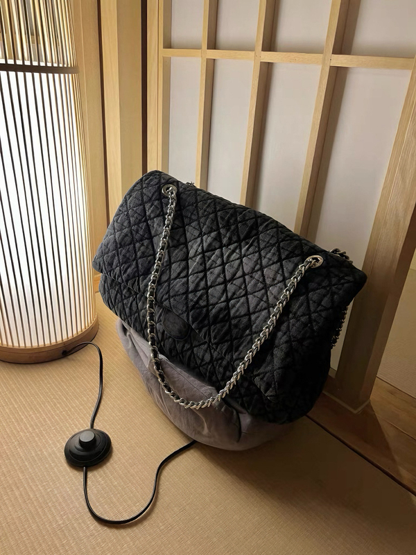 Vintage Large Second-Hand XXL Airport Bag Quilted Washed Denim Chain Shoulder Crossbody Bag Cf Unisex
