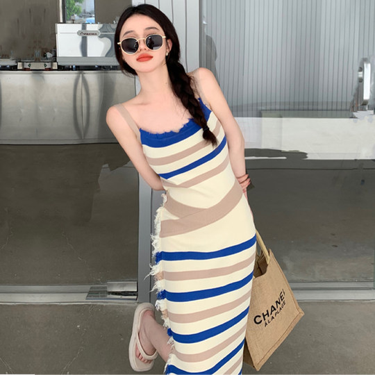 Designed with a Sense of Style, This Tassel-Striped Spaghetti Strap Dress for Women Is Perfect for Spring and Summer. It's a Slim-Fit, Sleeveless, Bodycon Tank Dress That Can Be Worn as a Base Layer or as a Long Skirt