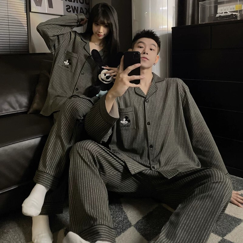 Cute Couple's Matching Pajamas, Spring and Autumn Long-Sleeve Korean Style Oversized Casual Plaid Loungewear Set for Men and Women Cute Couple's Matching Pajamas, Spring and Autumn Long-Sleeve Korean Style Oversized Casual Plaid Loungewear Set for Men and Women