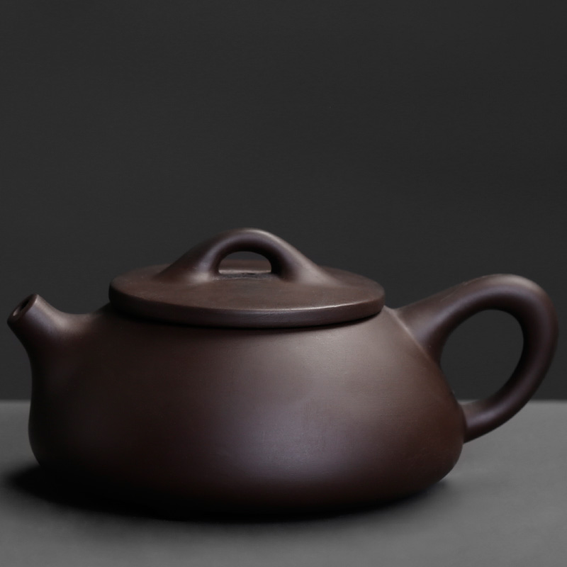 Yixing teapot it a single manual office stone gourd ladle pot home of kung fu tea set ceramic single pot of trumpet