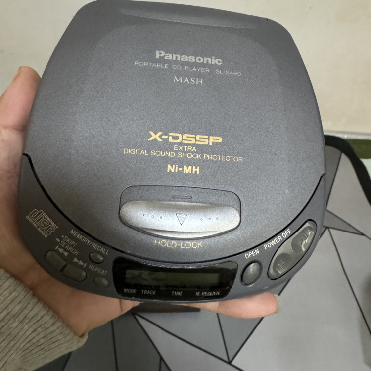 Panasonic X-DSSP Ni-MH SL-S490 動作美品 スタフ屋 ポータブルCDプレーヤー(松下SL-S490)