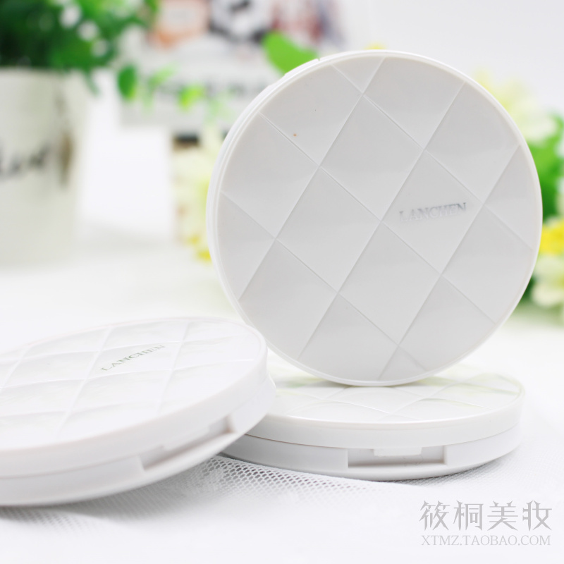 Blue show lụa mềm lụa satin phiên bản nâng cấp kiểm soát dầu dưỡng ẩm cách ly bột khô kéo dài trang điểm làm sáng màu da phấn phủ essance