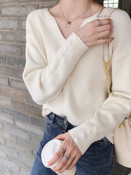 2026 Early Autumn New Pullover Loose Versatile Slimming V-Neck Sweater Long-Sleeve Knitted Base Shirt Women's Top
