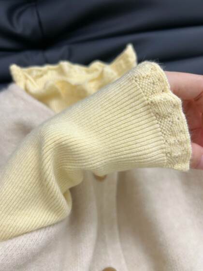Korean-Style Gentle Yellow Lace Knit Sweater for Women, Autumn and Winter, Stylish and Beautiful, Soft and Cozy Inner Layer Base Shirt Set, Trendy Top