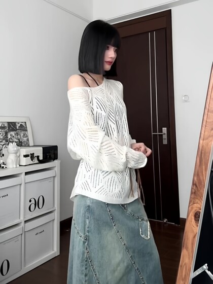 Korean Style Early Spring Outfit 2026 New White Off-Shoulder Hollow Knit Top for Women, Loose Thin Summer Cover-Up Blouse