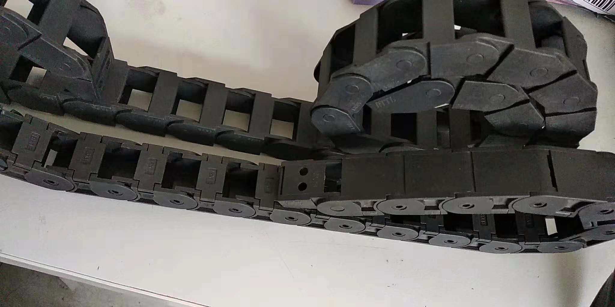 товар из китая 尼龙拖链雕刻机活动穿线槽线缆长节距输送引导管耐磨静音工程拖链