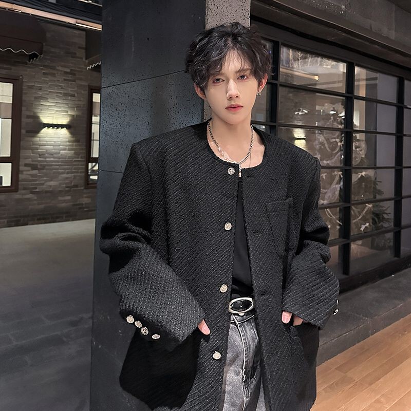 Trendy and Versatile Jacket with a Collarless Design and Shoulder Pads for Men, Suitable for Spring and Autumn, Loose Fit, Fashionable and Stylish Trendy and Versatile Jacket with a Collarless Design and Shoulder Pads for Men, Suitable for Spring and Autumn, Loose Fit, Fashionable and Stylish