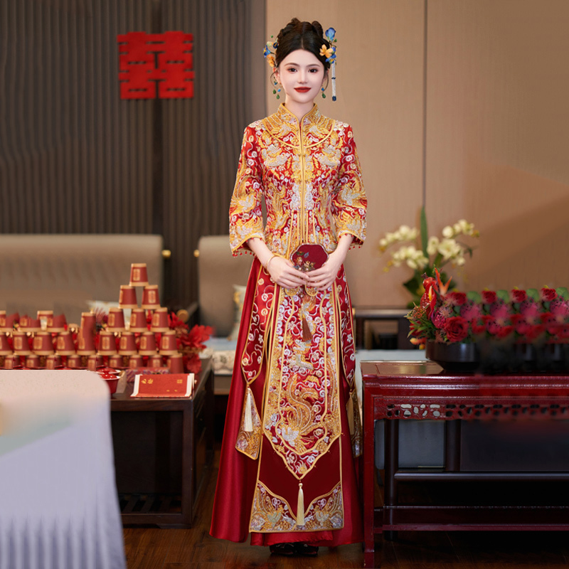Xiuhe Dress 2025 New Style for Petite Brides, Elaborate Dragon and Phoenix Gown, Wedding Dress, Chinese-Style Wedding Toast Dress for Women