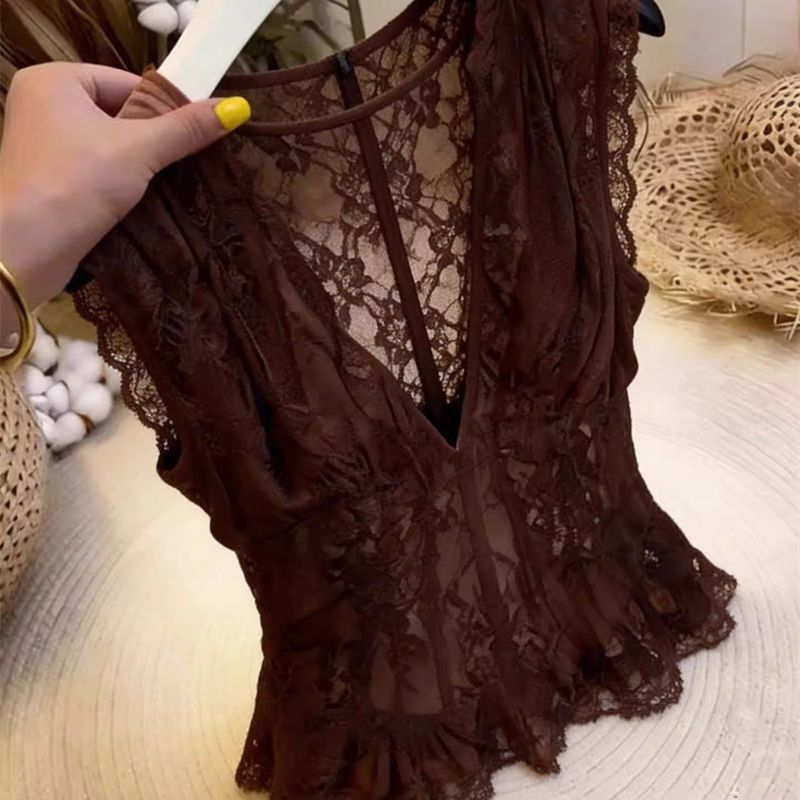 2026 New French-Style Niche Design, Ultra-Fairy-Like, Waist-Cinching Lace Sleeveless Tank Top, Pure Desire Style Blouse