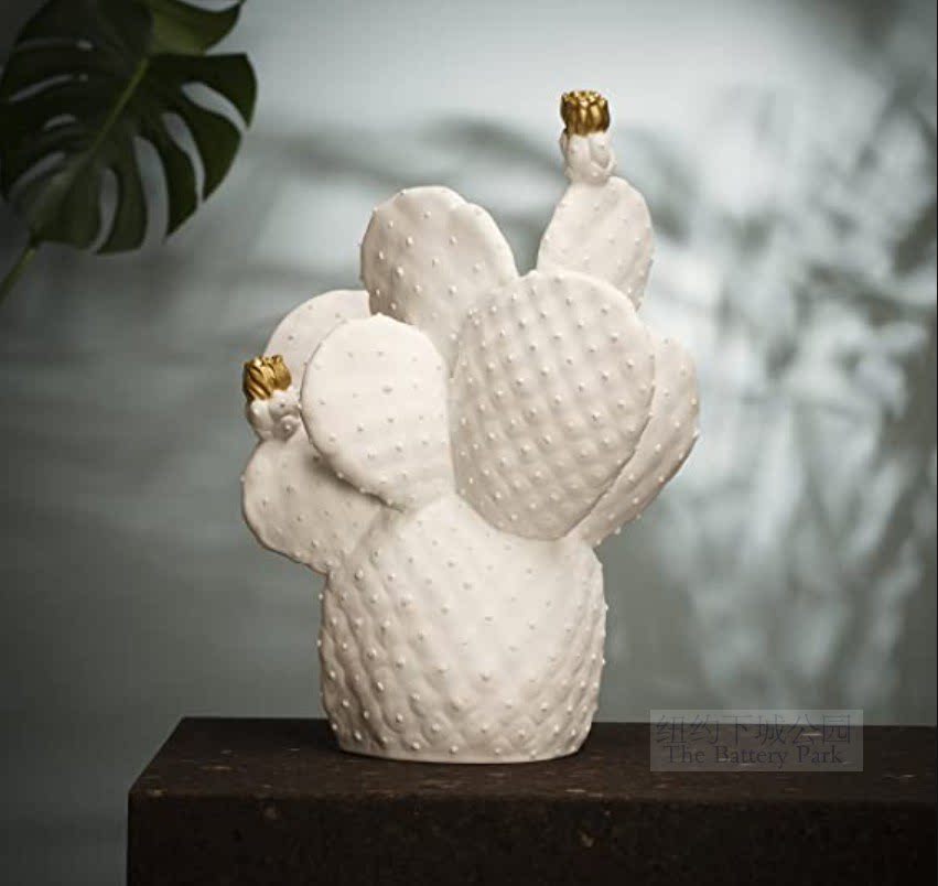 New York Lower City Park Imports OZ State Giant Rare White Toner Tender Green Cactus Decorative Table Lamp Spain 