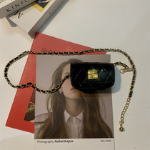 2021 New Han Edition Metal Chain Waist Bag with bright noodle diamond chain Woman dress dress dress decoration