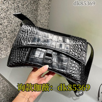 (Deposit) Chain Shoulder Crossbody Tote Briefcase Mens and Womens 145
