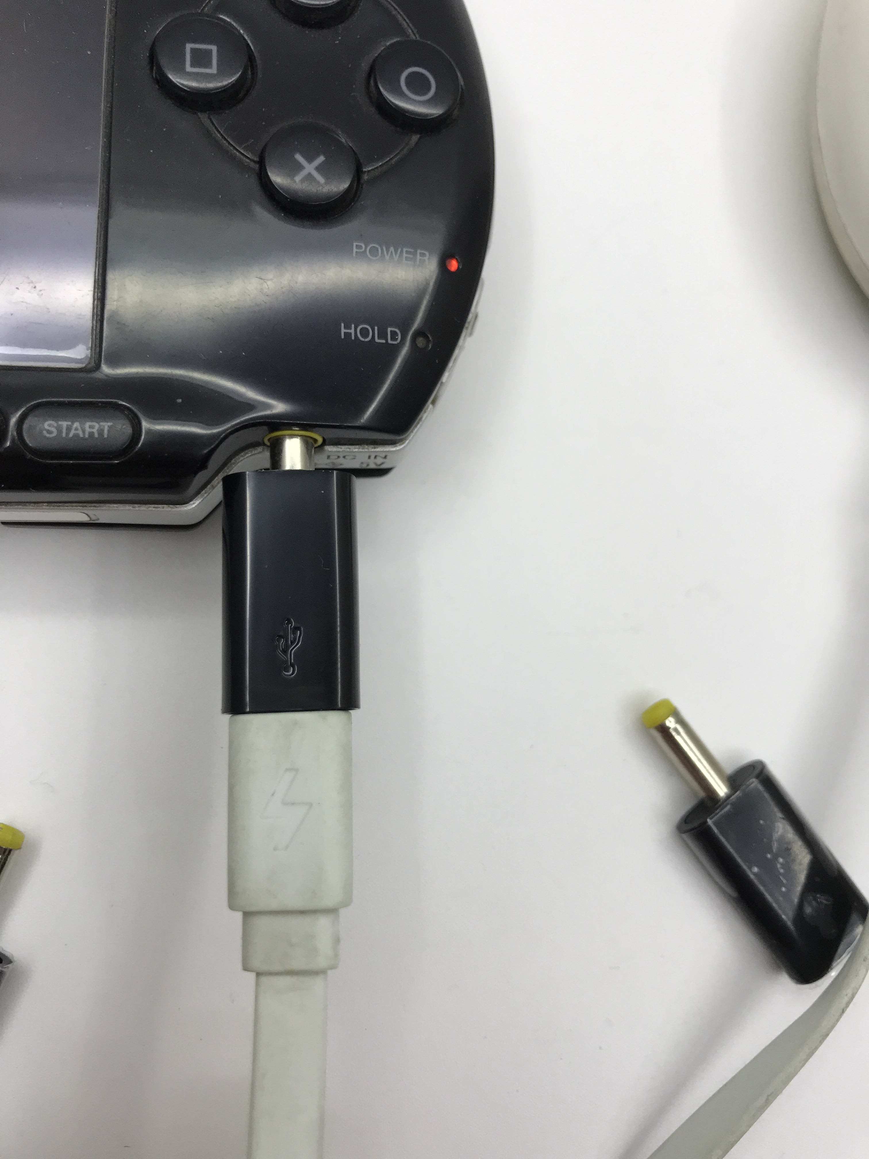 Android cable to PSP game console charging cable MicroUSB female port to DC4 0*1 7 PSP charging adapter